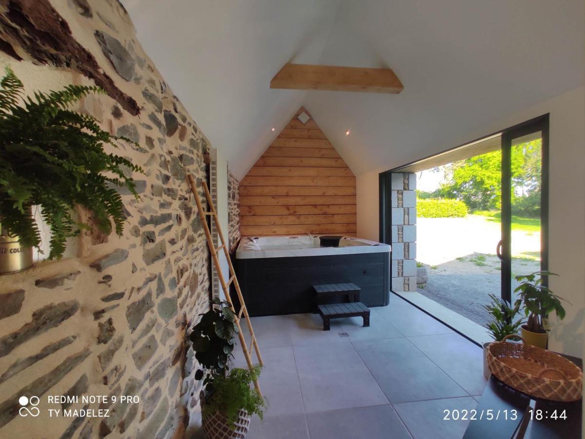 Ty Madelez, Chambres De Charme, Gites Et Spa La Roche-Derrien Exterior photo